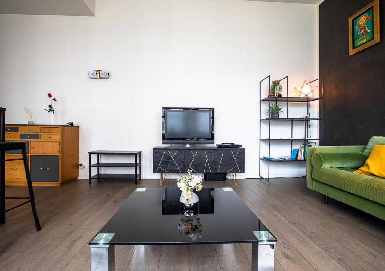 Le Loft Horloger Avec Parking Lejlighed Besançon Eksteriør billede